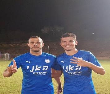 כובשים ונהנים. שחף ספיר ומוחמד עמרייה (מדיה הפועל עירוני כרמיאל)