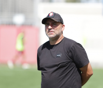 לקח אחריות על המצב. מומו ניסטל (דאפר מחאחמיד)