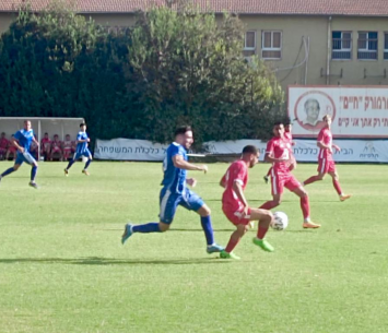 לא ניצחו. שחקני שתי הקבוצות (עירוני מודיעין)