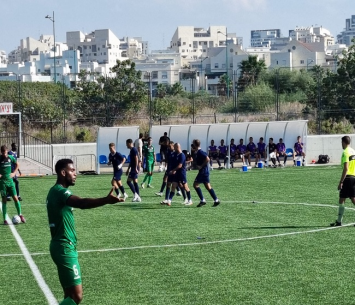 ניצחון ענק. שחקני שמשון תל אביב חוגגים (ליאור טרי)