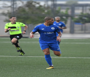 רוצה צמרת. אבי מלכה (יגאל צריקר)