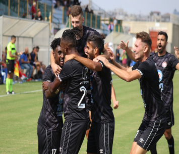 האמינו ובאו על שכרם. שחקני שפרעם (דאפר מאחמיד)