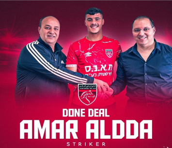 עלה ללאומית. עאמר אלדדה במעמד החתימה (מדיה מ.ס כפר קאסם)