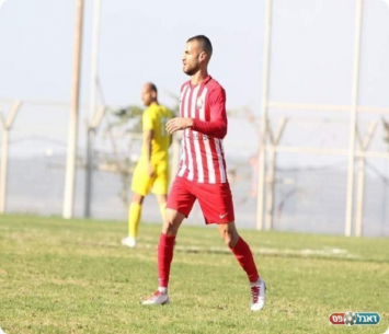 בדרך ללאומית. אבו ראס