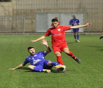 נשאר בצפון. מוסא חוג'יראת במדי מכבי נוג'ידאת (דאפר מאחמיד)