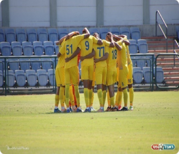 גמרו את המשחק מהר. שחקני מכבי יבנה (בן מלניק)