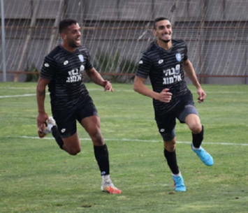 יש לו סיבות לחגוג. דניאל אלימלך, שחקן אילת (רון בלומנטל - RB photographer)