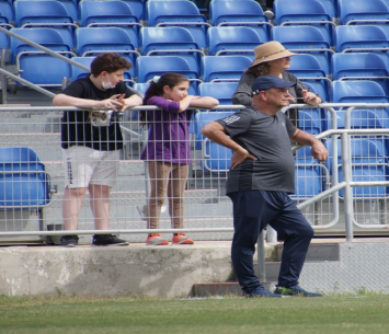 יחפש יעד חדש. גדי כרמלי (בן מלניק)