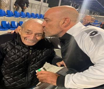 למען אושרו של האב. אופיר רגב ואביו, בני