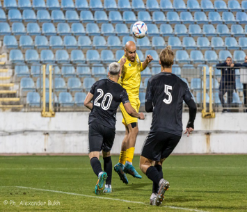 החבר'ה על המשמר. שון קלימקין ואור בוכריס במשחק מול מכבי הרצליה (אלכסנדר בוך)