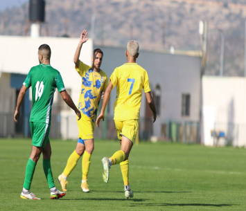 באו על שכרם. שחקני אתא ביאליק חוגגים (דאפר מאחמיד)