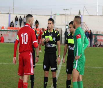 כל הכפר על הרגליים. הקפטנים של קבוצות כפר כנא (דאפר מאחמיד)