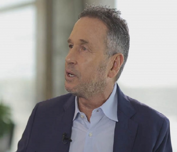 מהלך מסקרן. אבנר קופל, מראשי בית