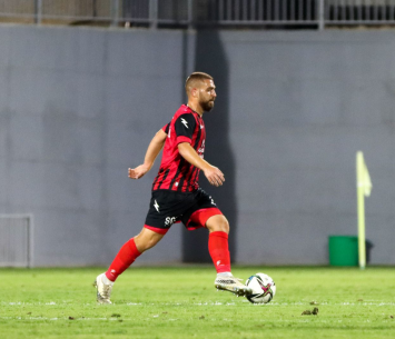 מגיע לבית חדש. מחאמיד (איהם ג'אברין)