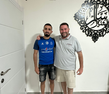 באדיר עם סוכנו עידו קרן