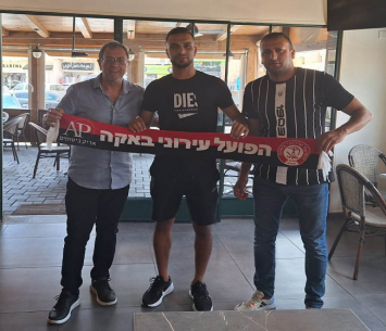 אתגר חדש. שאדי מסרוואה במעמד החתימה