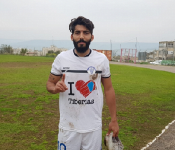 יקבל החלטה בקרוב. סאקר שאקר (דאפר מאחמיד)