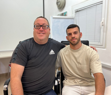 עזר במעמד החתימה