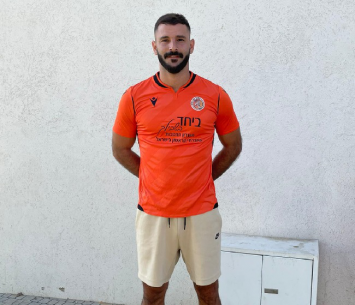 עוזב בית אחד לבית אחר. משעלי (מדיה הפועל כפר שלם)