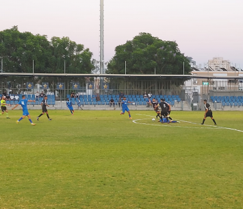 מחנה יהודה נגד בית