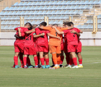 שלוש נקודות חשובות. שחקני הפועל הרצליה (בן מלניק)
