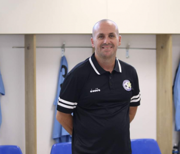 לא עוזב כל כך מהר. סבג