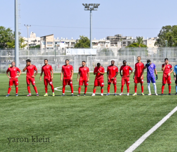 ממשיך לכבוש. פיניש. (מ.ס. דימונה)