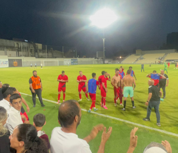 שמחה גדולה. שחקני אזור