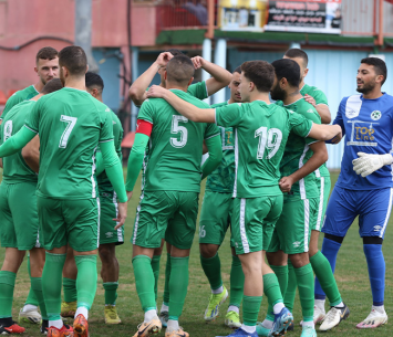 דרבי גם בעונה הבאה. שחקני צעירי כפר כנא (דאפר מחאמיד)