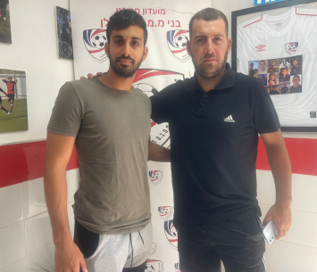 בנימין במעמד החתימה