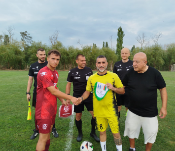 הקפטנים לפני הפתיחה (באדיבות המועדון)