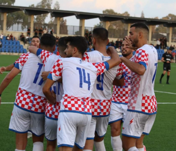 שחקני מוסמוס חוגגים (דאפר מחאמיד)