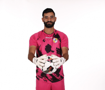 עונה חדשה ביבנה. אלון