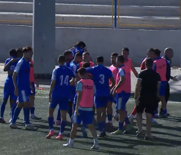 שחקני ירושלים חוגגים בסיום