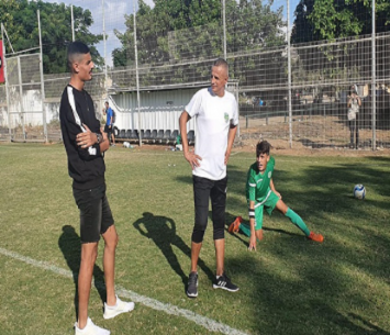 חייב ניצחון. רגס