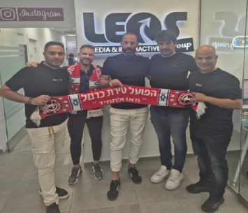 במעמד החתימה