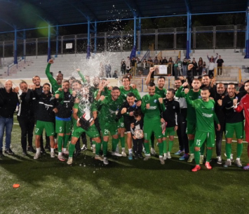 שחקני שדרות חוגגים בגדול (אורי גבאי)