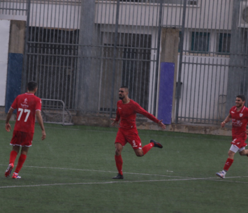 ג'בארין חגג את השער הראשון (דאפר מחאמיד)