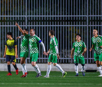 שחקני כפר יונה חוגגים עוד ניצחון (אירינה ליטינסקי)