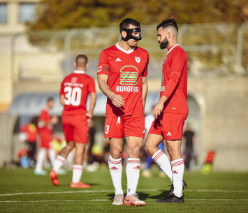 שחקני טירה (נזיה סולטאן)