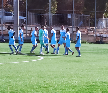 ניצחון חשוב. שחקני יפו חוגגים (אלון יהודיוף)