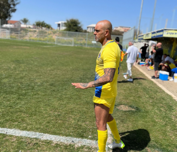 גולן נכנס כמחליף (אלירן כהן)