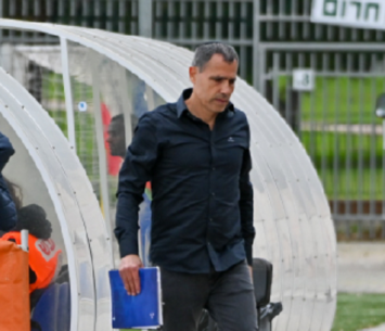 ממשיך להצליח. חכים (ירון קליין)