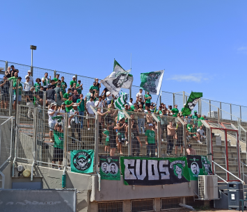 רק נקודה בפסגה. אוהדי כפ