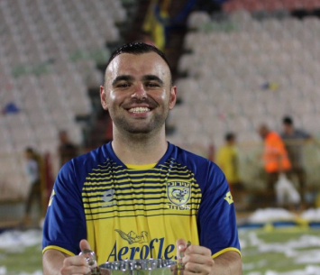 טולמסוב במדי עירוני לפני עשור (מוטי קדוש)