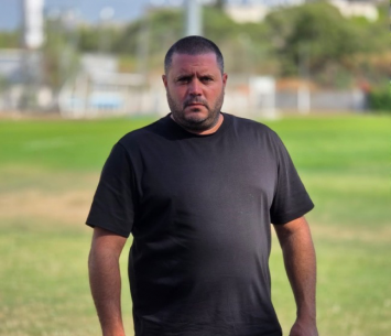 מכין את העונה. גולן