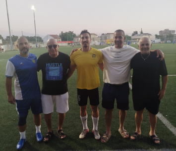 מימין לשמאל: סויסה. סוסן. מחאג'נה, זנפט ואסולין (באדיבות הקבוצה)