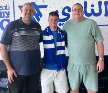 מלמד במעמד החתימה