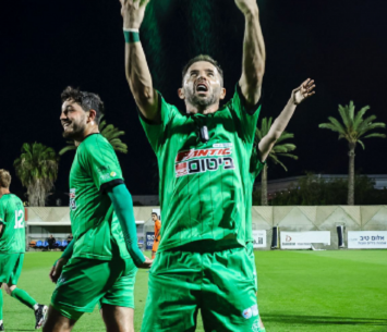 בטן מלאה. שקד (אסף פטוקה)