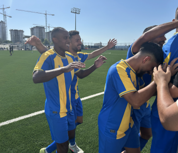 שחקני קריית גת חוגגים (אביחי דלאל)